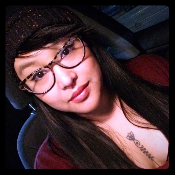 Meet your Posher, Erin ashley - Picture 1 of 1